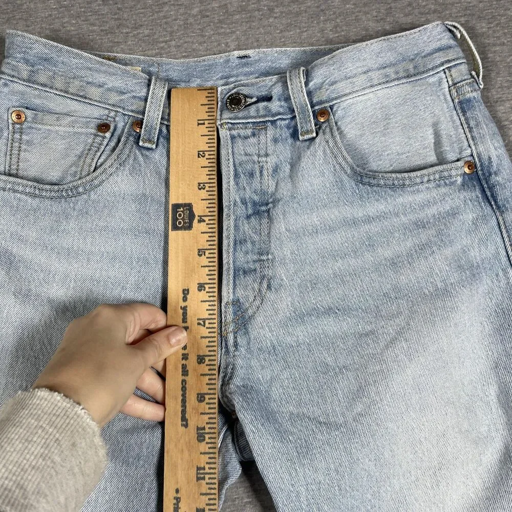 Levi's 501 Jeans Mens 28x30 (27x28) Blue Light Wash Straight Classic